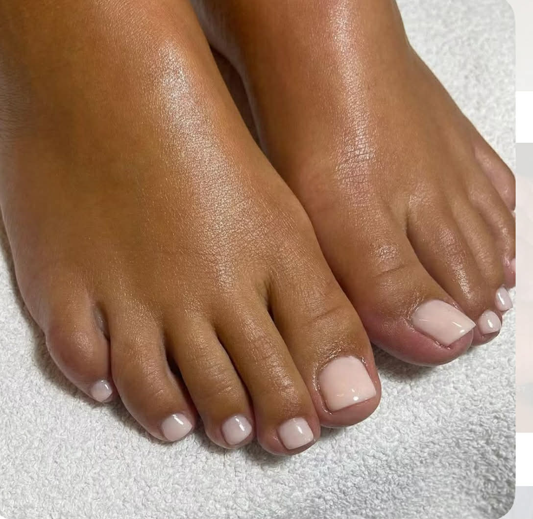 Esthetische pedicure met kleur €50